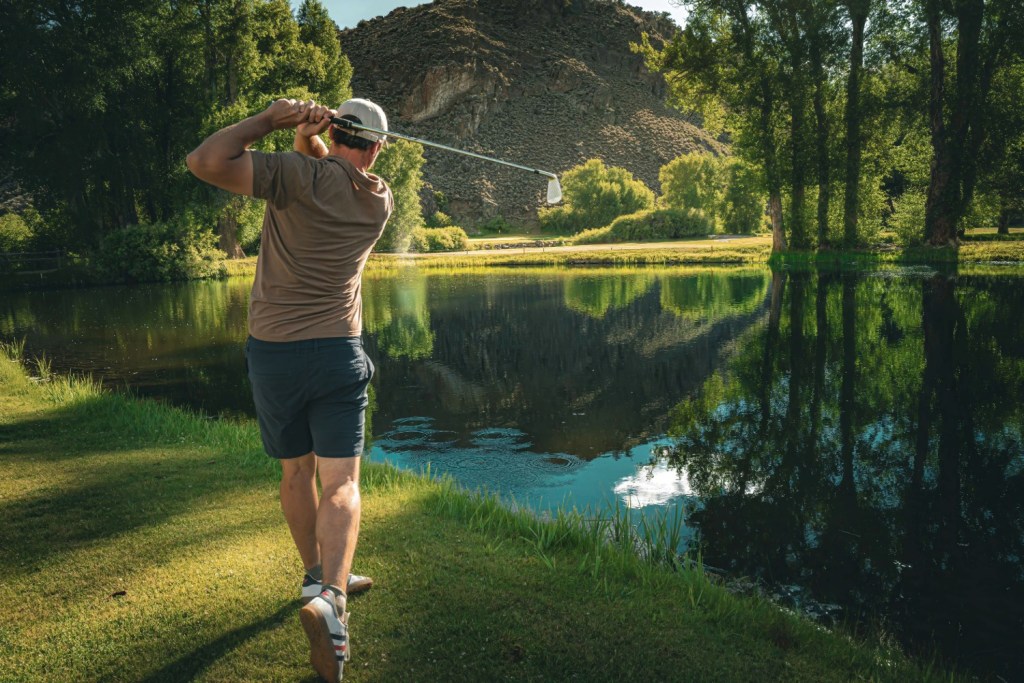 ben golf shot